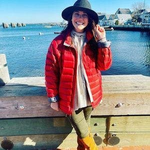 Meet your Posher, Courtney